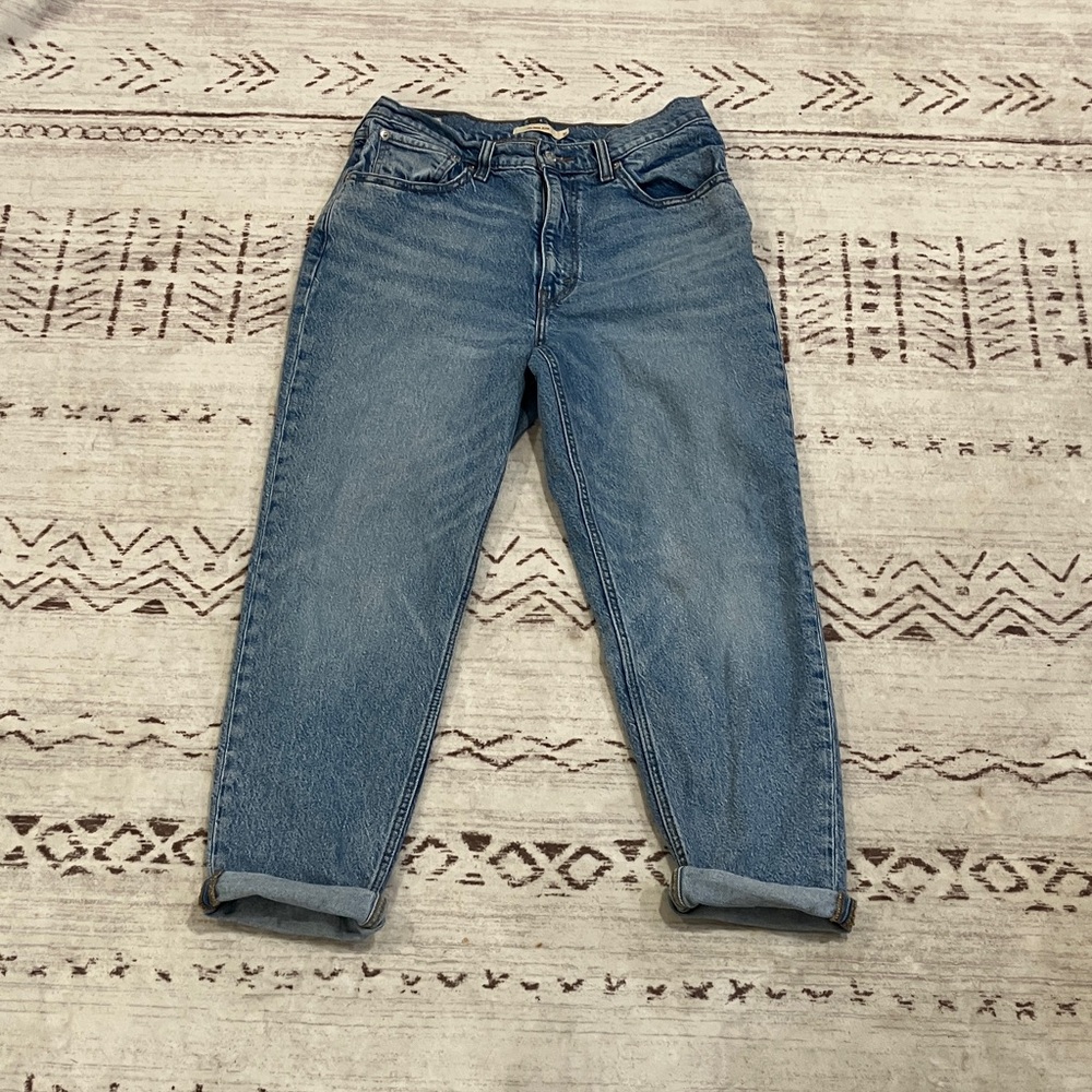 Classic Levi’s High-Rise 80s Mom Jeans -  Relaxed Blue